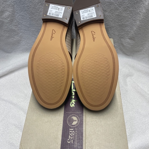 Clarks - Picture 6 of 8